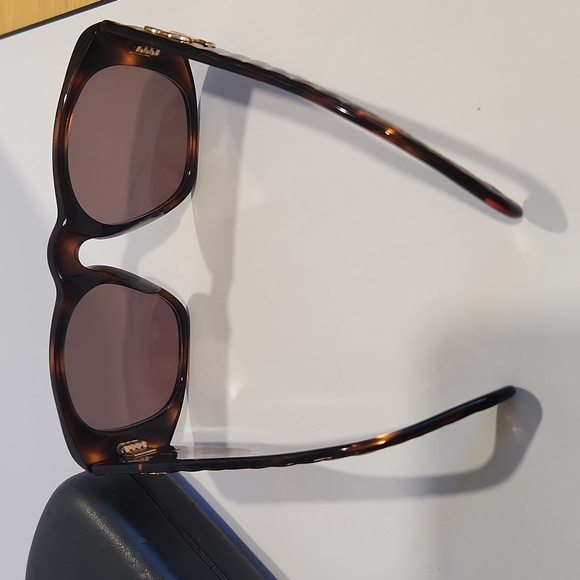 Chanel Tortoise Shell Gold CC Sunglasses w/Chanel Case - Picture 11 of 16